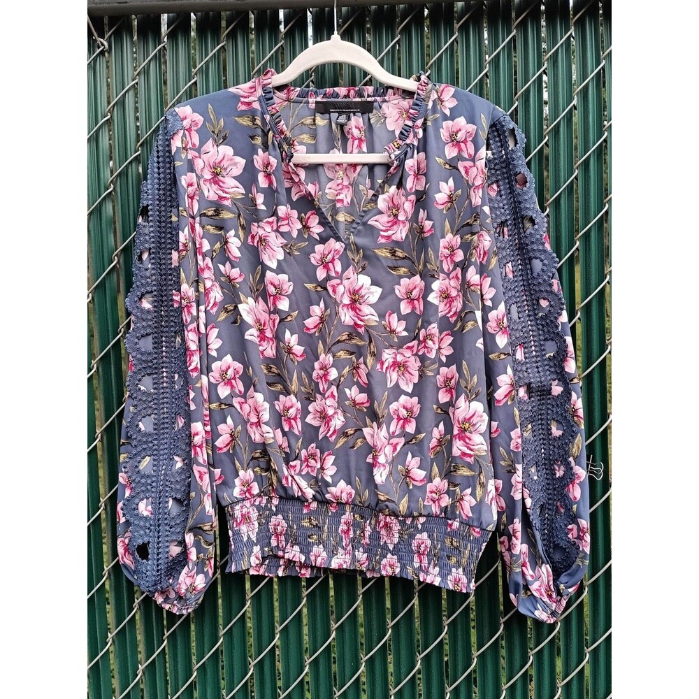 White House Black Market Floral Smocked Waist Blouse Crochet Lace Sleeve